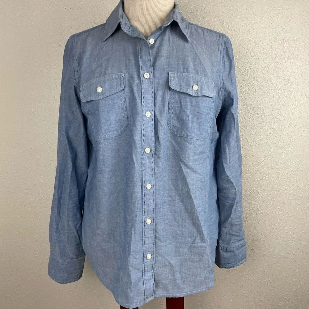 St. John’s Bay Button Down Shirt Size PM EUC